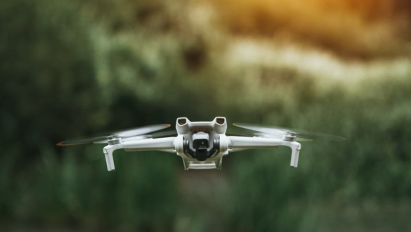 Фото 1 - Екологічні дрон-сервіси для агросектору та міст Європи